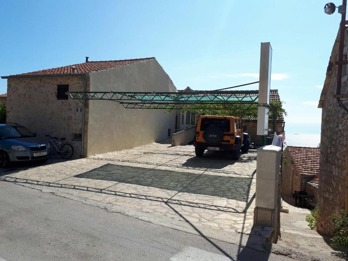 Apartments With A Parking Space Ivan Dolac, Hvar - 8753 Buitenkant foto